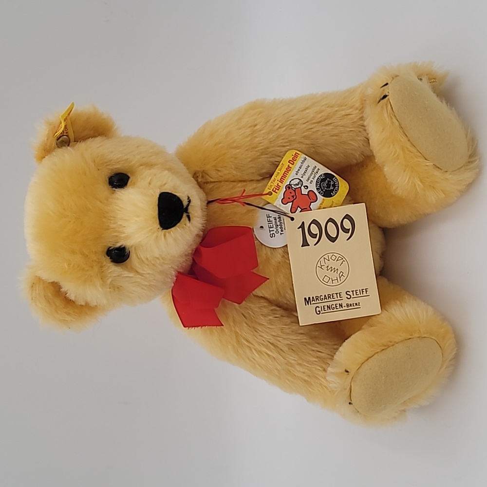 SOLD Steiff 1909 Mohair Teddy Bear